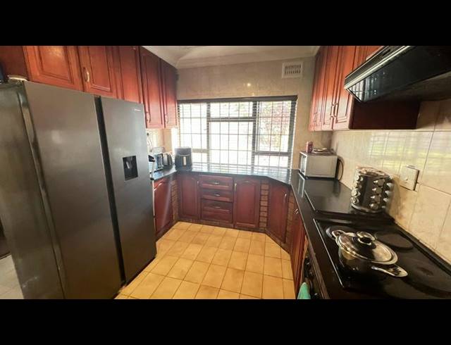 3 BEDROOM PROPERTY TO RENT IN FARNINGHAM RIDGE
